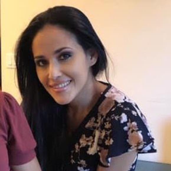 Meet your Posher, Roxy - Picture 1 of 1